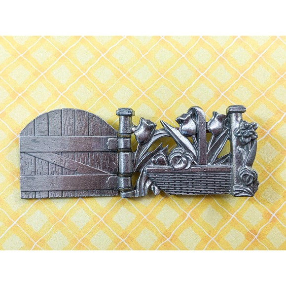 Longaberger® Collectors Club Tulip / Hinged Garden Gate Brooch / Pin - Picture 1 of 6